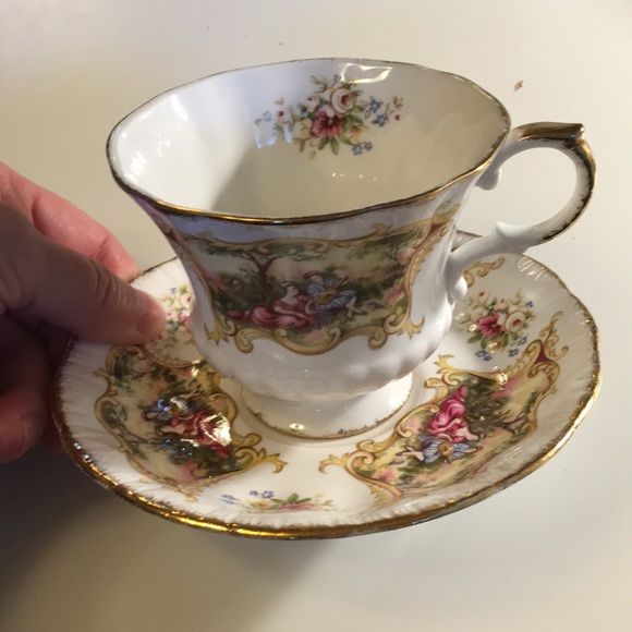Paragon Chippendale cup & saucer